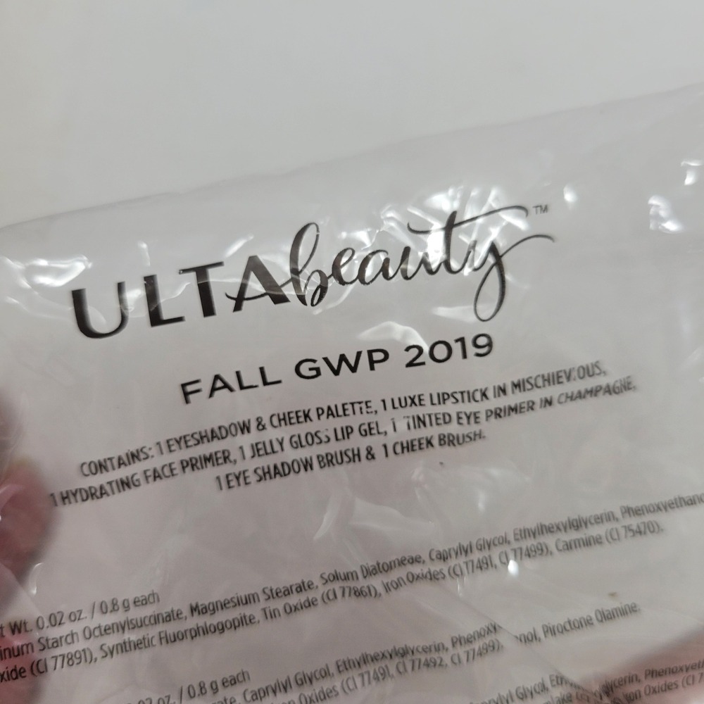 NEW -Old Stock- Ulta Beauty Collection Fall 2019 GWP 7 Piece Makeup Sampler Kit - Picture 2 of 7